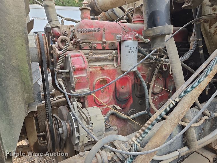 image for item EE8687 1978 International S2500 dump truck