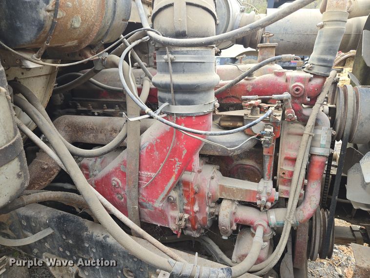 image for item EE8687 1978 International S2500 dump truck