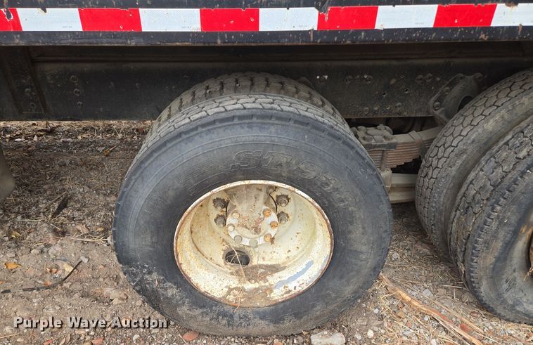 image for item EE8687 1978 International S2500 dump truck