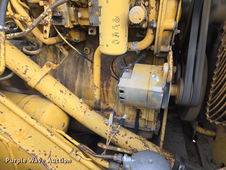 image for item EE8688 1974 Caterpillar 980 wheel loader
