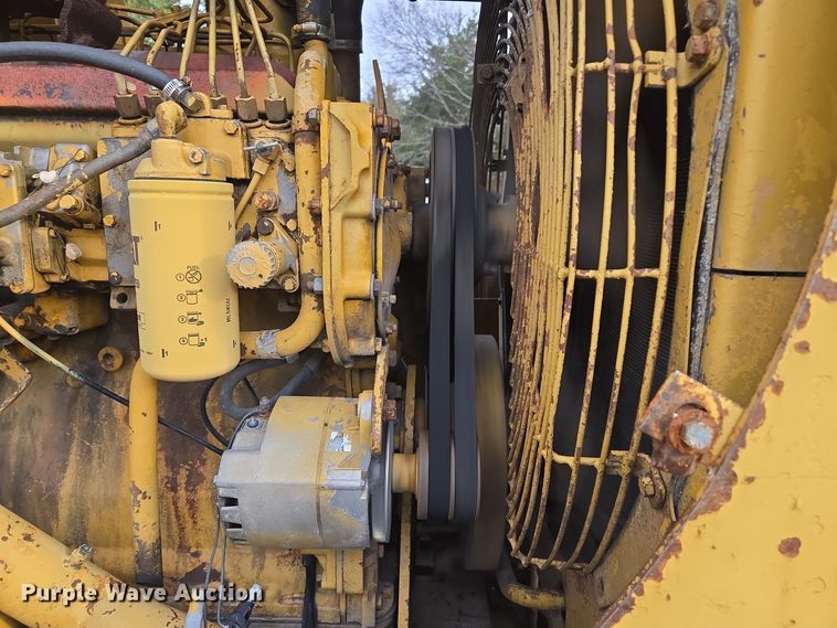 image for item EE8688 1974 Caterpillar 980 wheel loader