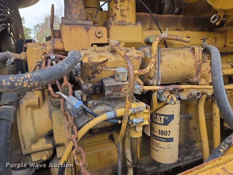 image for item EE8688 1974 Caterpillar 980 wheel loader