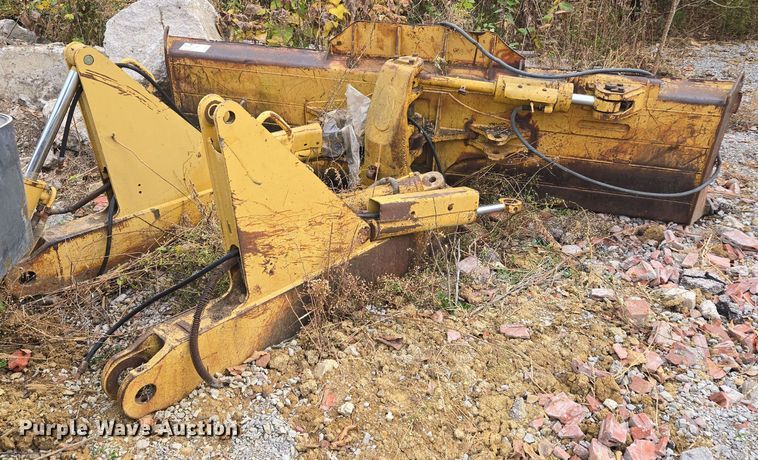 image for item EE8689 13' W  dozer blade 