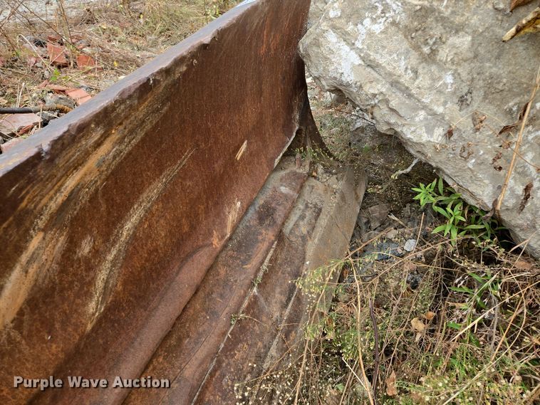 image for item EE8689 13' W  dozer blade 