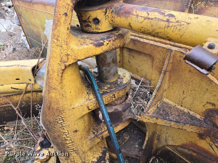 image for item EE8689 13' W  dozer blade 