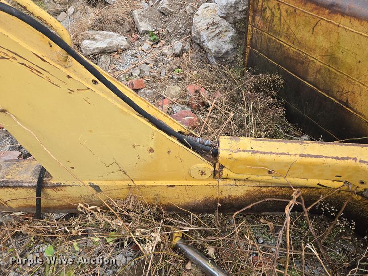 image for item EE8689 13' W  dozer blade 