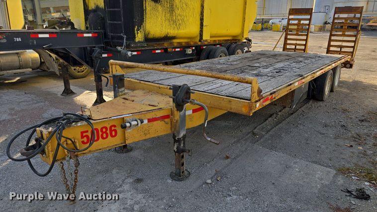 image for item EE8692 1991 Tophat Trailers equipment trailer