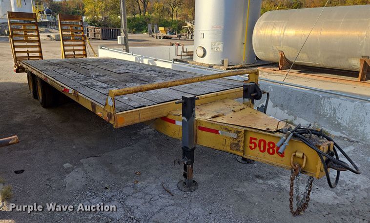 image for item EE8692 1991 Tophat Trailers equipment trailer