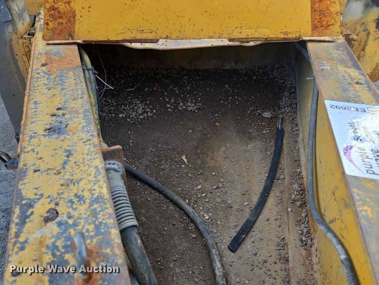 image for item EE8692 1991 Tophat Trailers equipment trailer