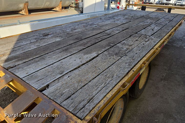 image for item EE8692 1991 Tophat Trailers equipment trailer