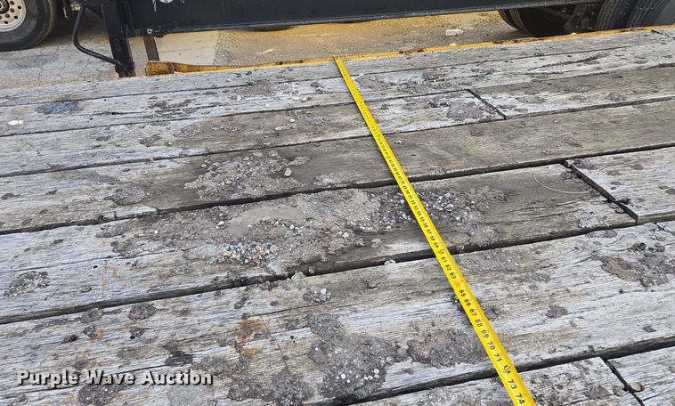 image for item EE8692 1991 Tophat Trailers equipment trailer