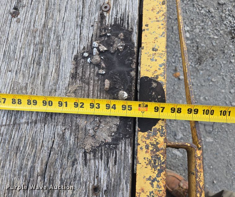 image for item EE8692 1991 Tophat Trailers equipment trailer