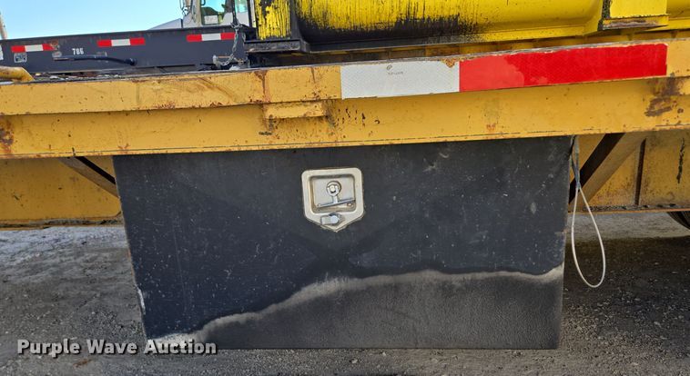 image for item EE8692 1991 Tophat Trailers equipment trailer