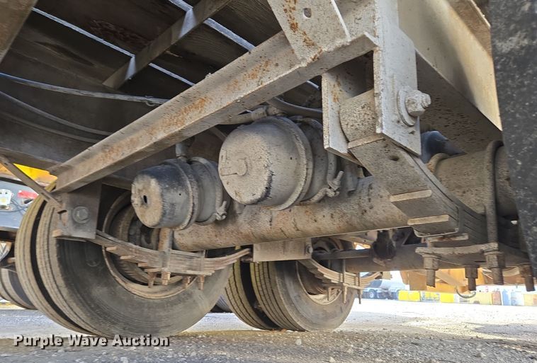 image for item EE8692 1991 Tophat Trailers equipment trailer