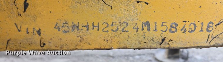 image for item EE8692 1991 Tophat Trailers equipment trailer