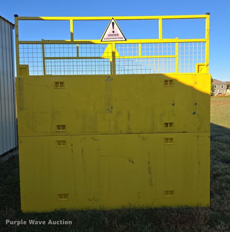 image for item EE8706 Trench box 