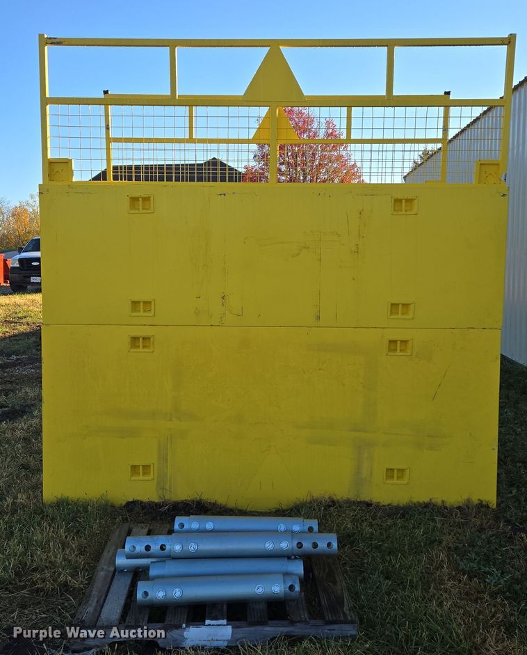 image for item EE8706 Trench box 