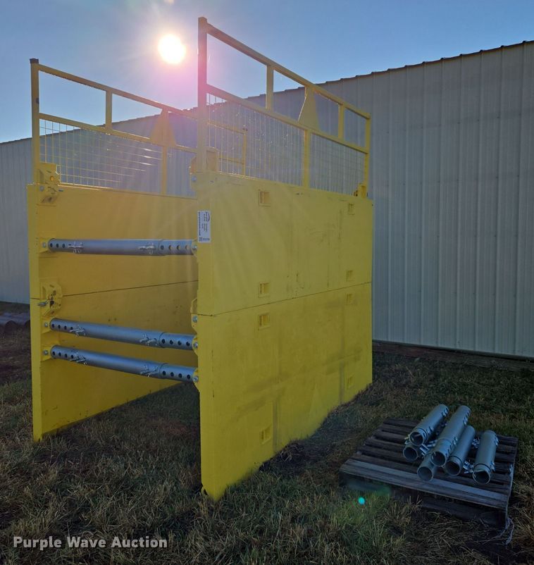 image for item EE8706 Trench box 