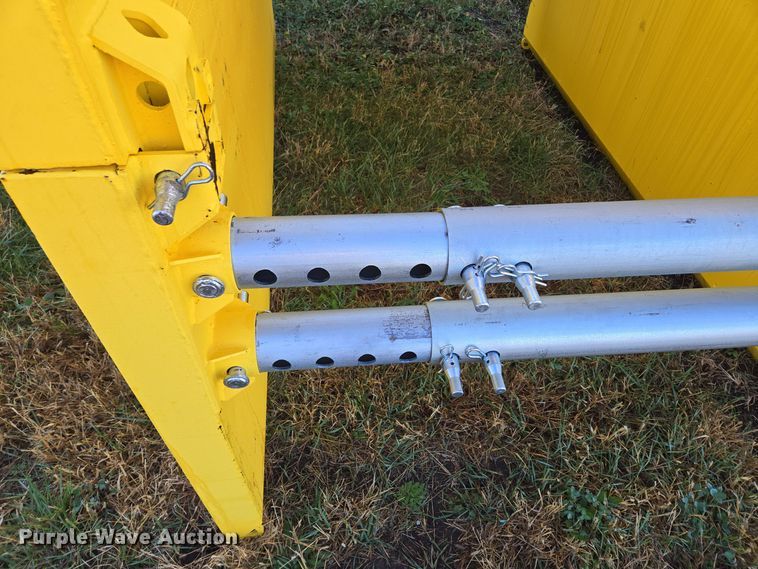 image for item EE8706 Trench box 