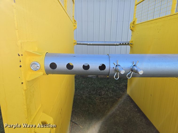 image for item EE8706 Trench box 