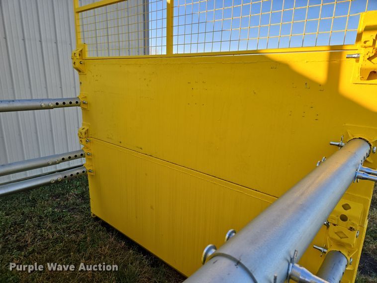 image for item EE8706 Trench box 