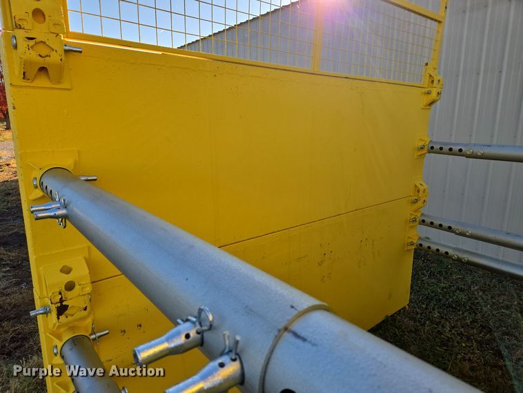 image for item EE8706 Trench box 