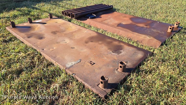 image for item EE8707 GME trench box 