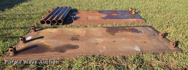 image for item EE8707 GME trench box 