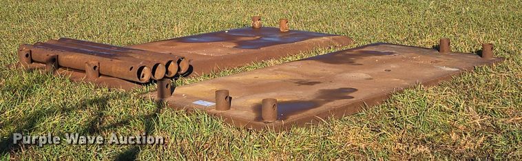 image for item EE8707 GME trench box 