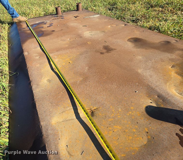 image for item EE8707 GME trench box 