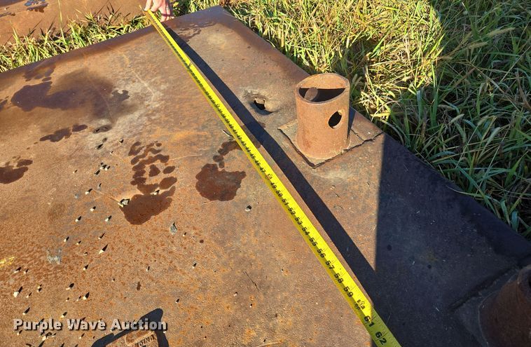 image for item EE8707 GME trench box 