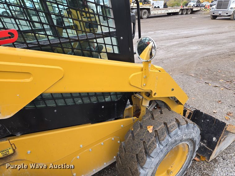 image for item EE8708 2016 Caterpillar 262D skid steer loader