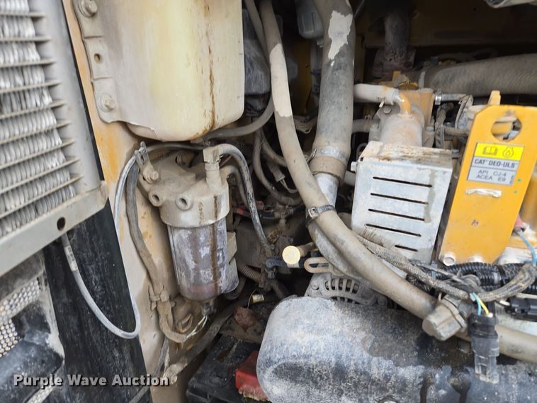 image for item EE8708 2016 Caterpillar 262D skid steer loader