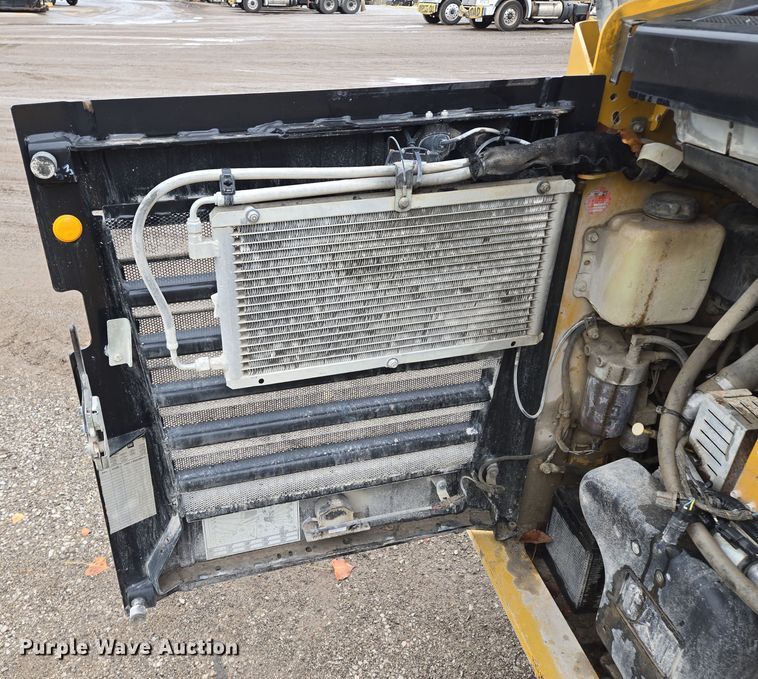 image for item EE8708 2016 Caterpillar 262D skid steer loader