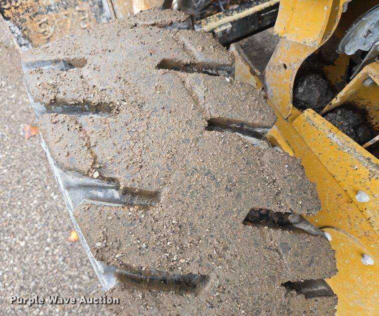 image for item EE8708 2016 Caterpillar 262D skid steer loader