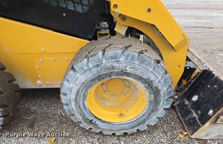 image for item EE8708 2016 Caterpillar 262D skid steer loader