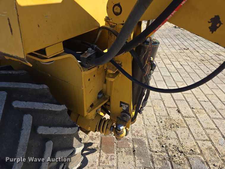 image for item EE8731 1999 Vermeer  LM25 vibratory cable plow