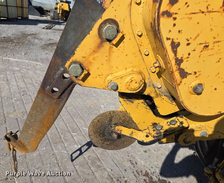 image for item EE8731 1999 Vermeer  LM25 vibratory cable plow