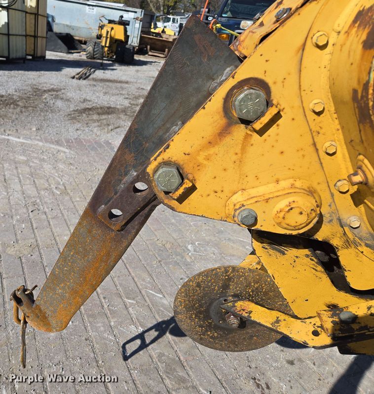 image for item EE8731 1999 Vermeer  LM25 vibratory cable plow