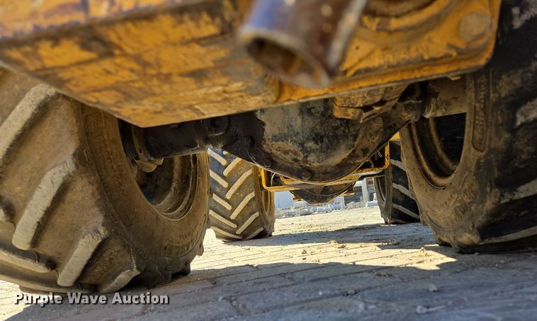 image for item EE8731 1999 Vermeer  LM25 vibratory cable plow