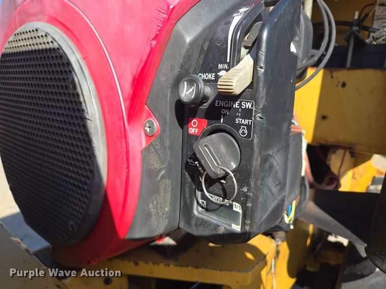 image for item EE8731 1999 Vermeer  LM25 vibratory cable plow