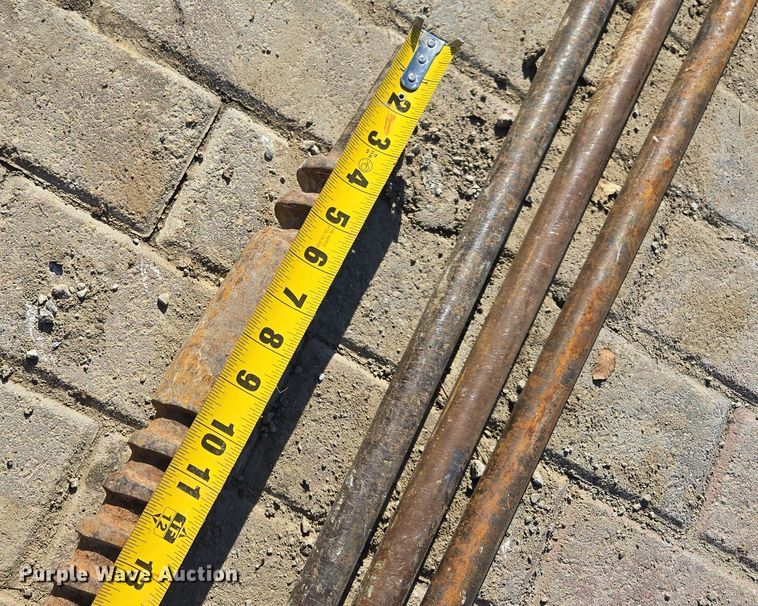 image for item EE8731 1999 Vermeer  LM25 vibratory cable plow