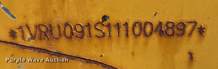 image for item EE8732 2001 Vermeer BC625A wood chipper