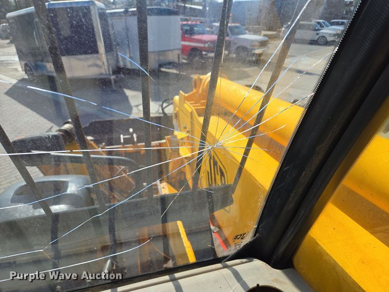 image for item EE8733 1999 JCB 532 telehandler