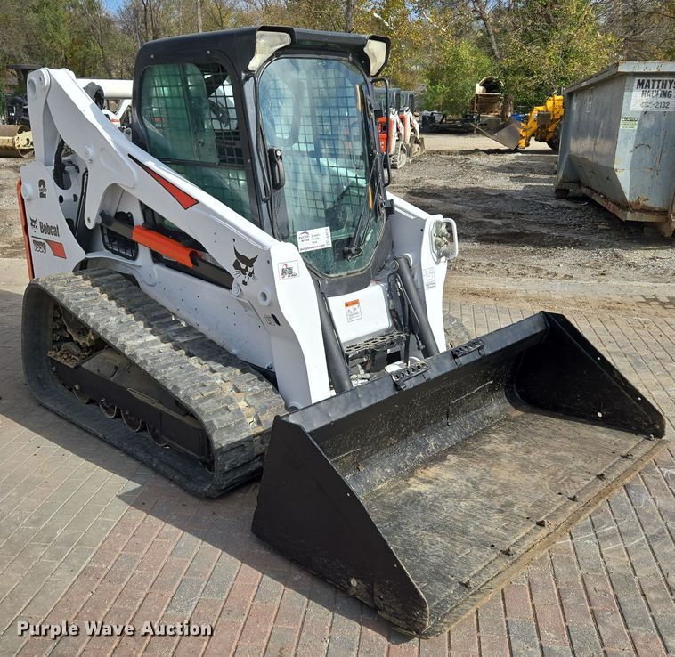image for item EE8735 2018 Bobcat  T650 tracked skid steer loader