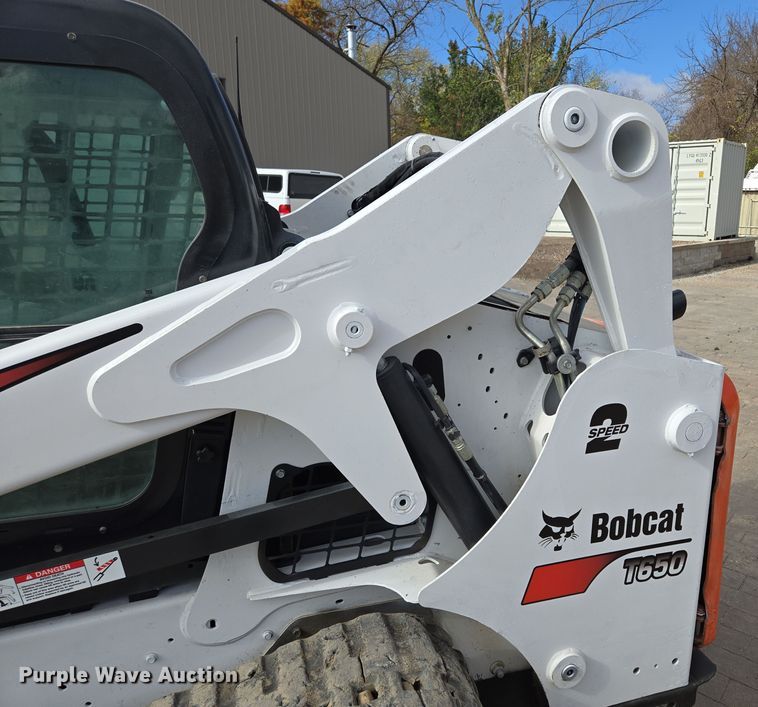 image for item EE8735 2018 Bobcat  T650 tracked skid steer loader