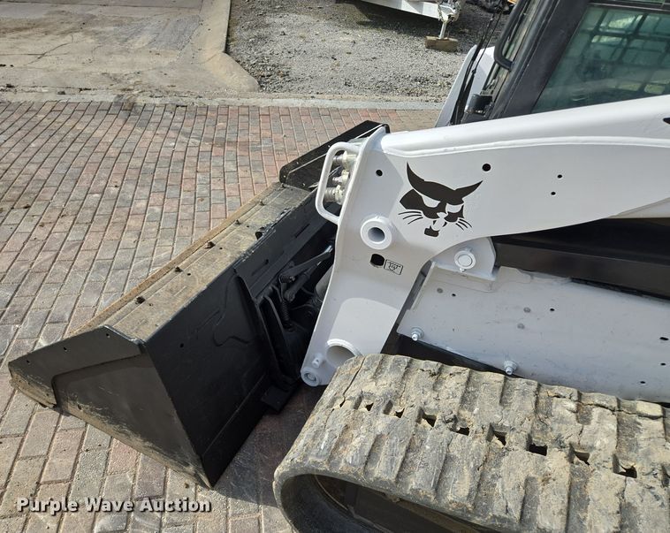image for item EE8735 2018 Bobcat  T650 tracked skid steer loader