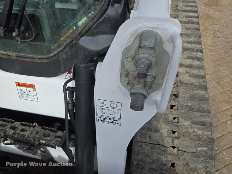 image for item EE8735 2018 Bobcat  T650 tracked skid steer loader