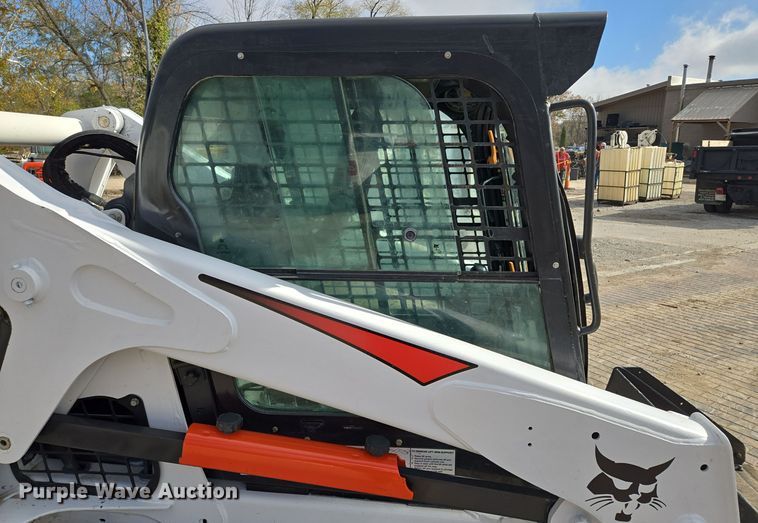image for item EE8735 2018 Bobcat  T650 tracked skid steer loader
