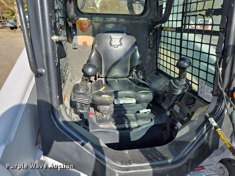image for item EE8735 2018 Bobcat  T650 tracked skid steer loader